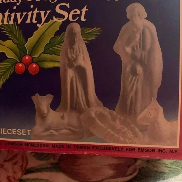 Holiday Frosted Nativity Set - Picture 2 of 5